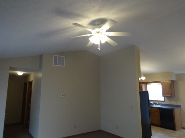 1092 Oxley Dr - Photo 2 of 11