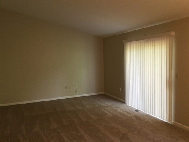 2132 Lunar Dr - Photo 3 of 11