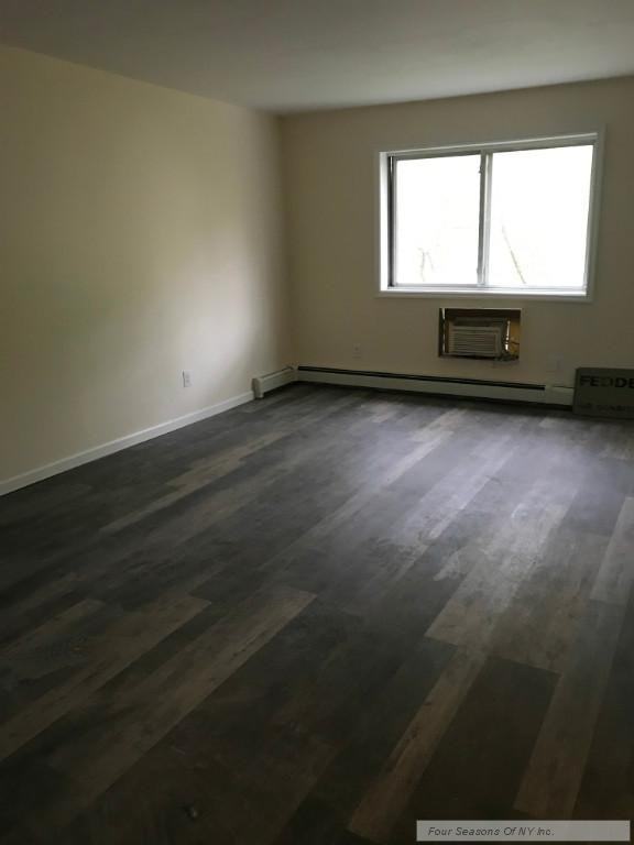 1447 Dekalb Ave #3R - Photo 2 of 6