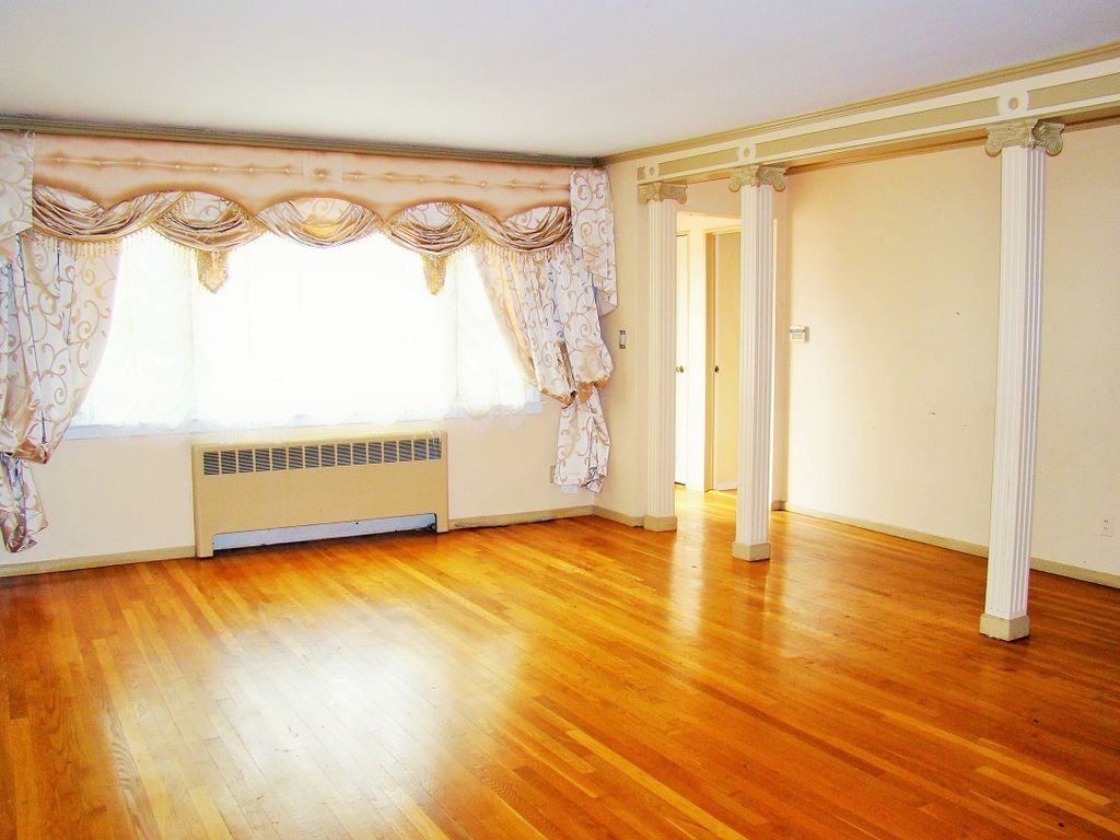 1508 Debra Pl - Photo 2 of 18