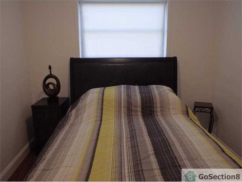 5511 Garfield St - Photo 2 of 6