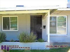 5006 61st St - Photo 2 of 20