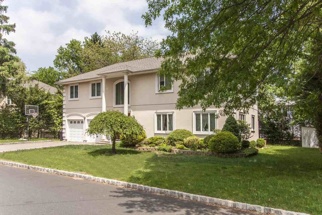 128 5th St - Photo 2 of 23