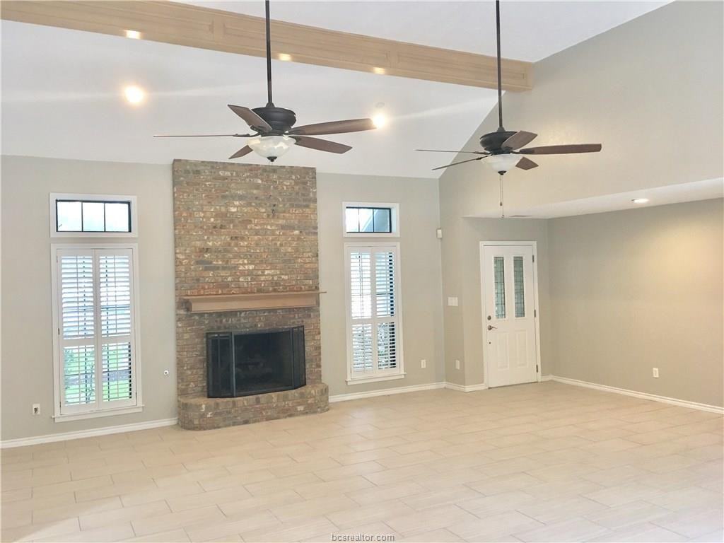 4221 Warwick Ln - Photo 3 of 27
