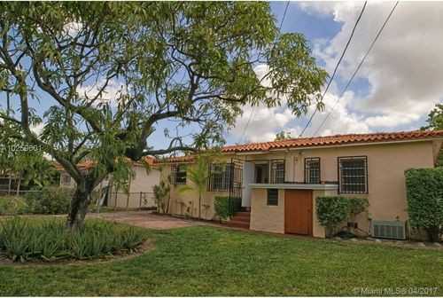 220 SW 51st Ct - Photo 2 of 8