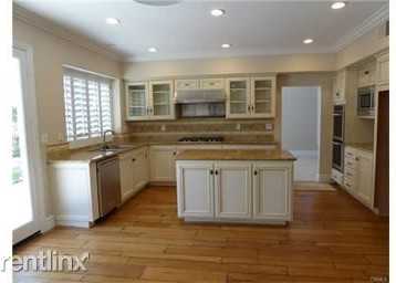 4 Stoneridge - Photo 2 of 23