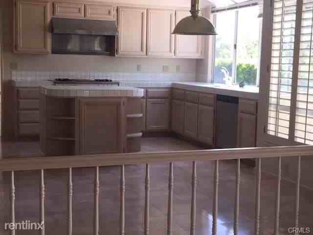 28451 Fieldbrook - Photo 3 of 23