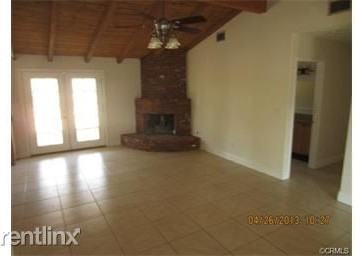3798 Chaparral Dr - Photo 3 of 7