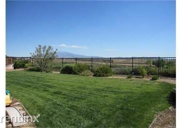 36317 Bay Hill Dr - Photo 2 of 38