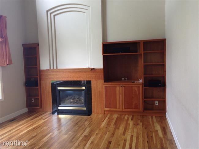 3389 Barbados Pl - Photo 2 of 8