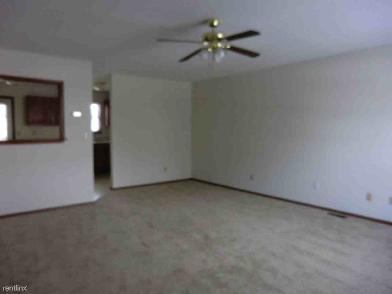 521A Wood Thrush St - Photo 3 of 9