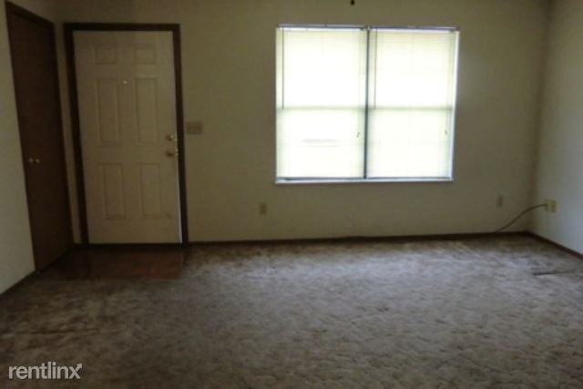 311 Red Bird St - Photo 2 of 8