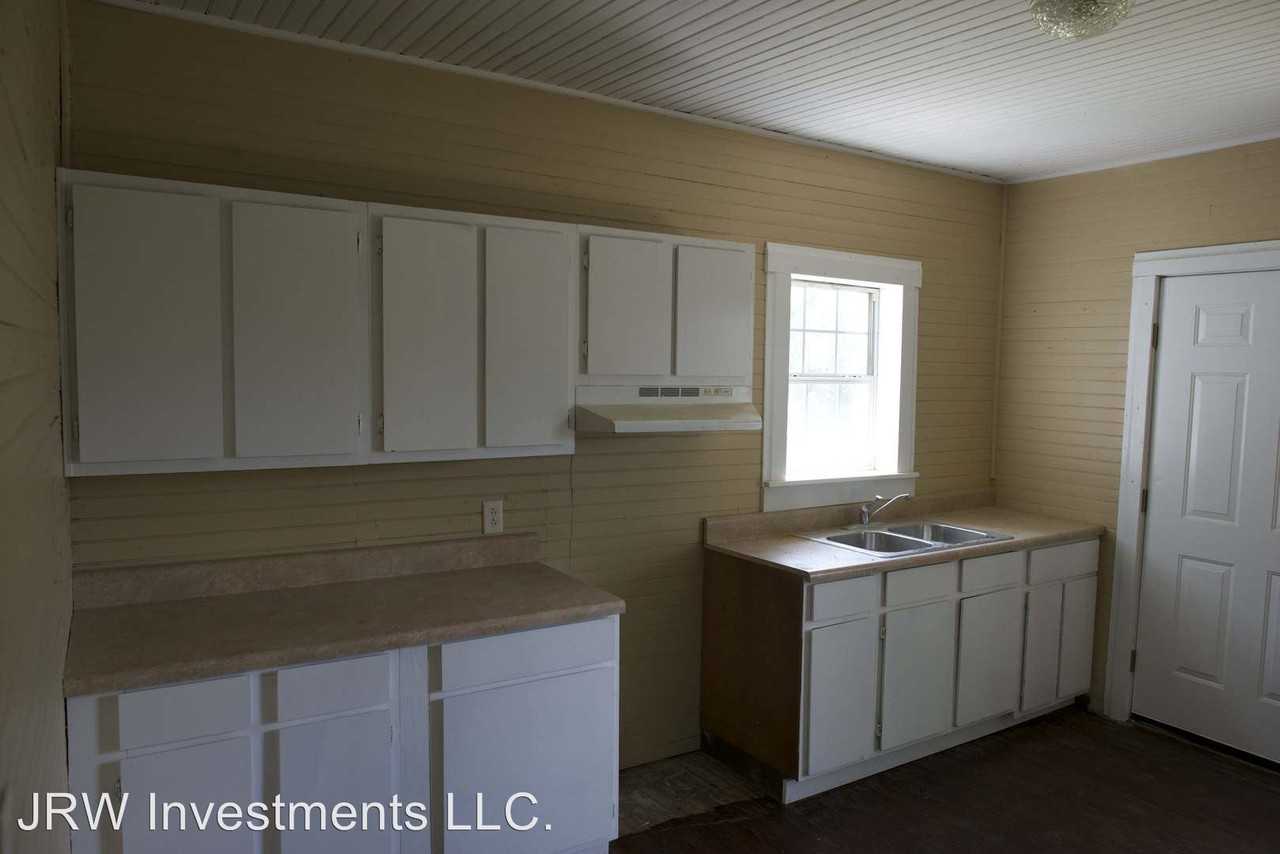 1318 Georgia Ave - Photo 2 of 6