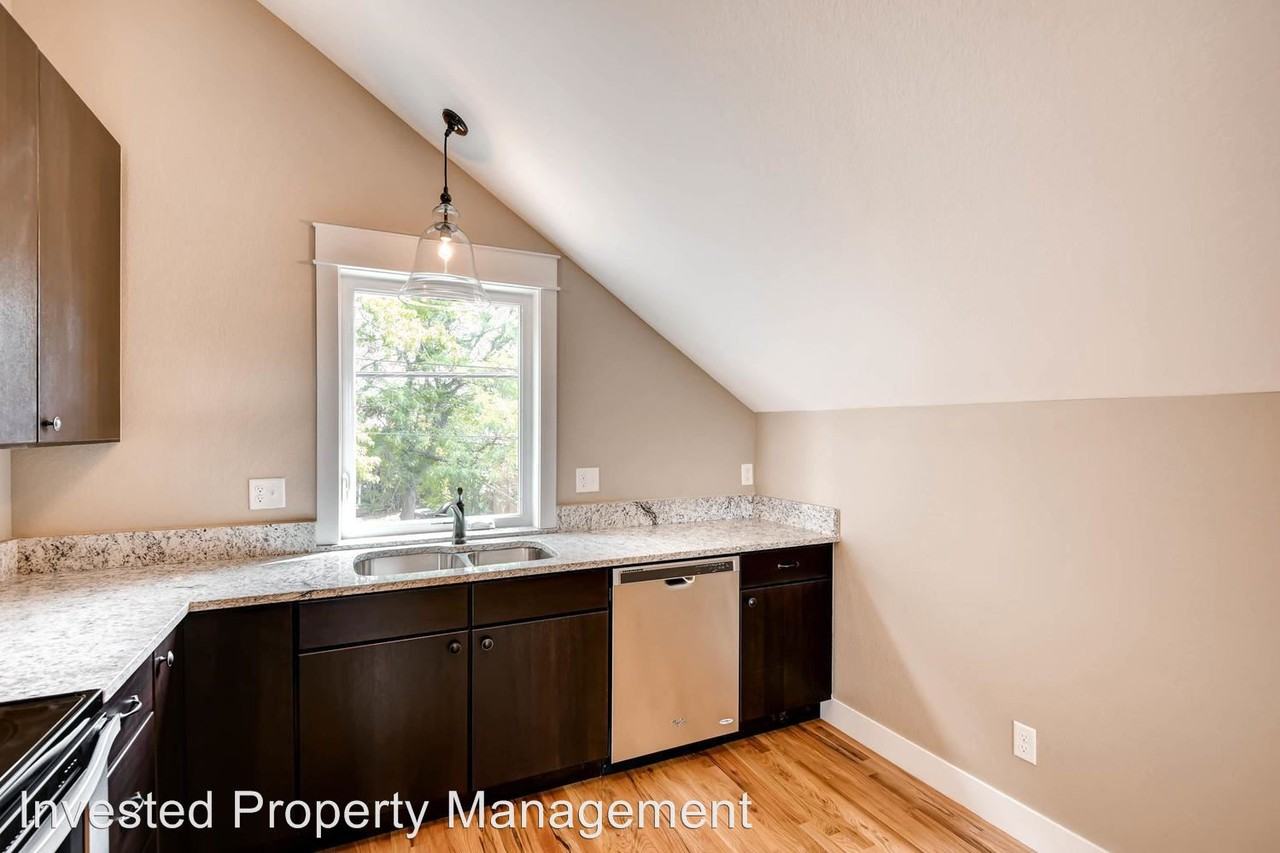 2822 Josephine St - Photo 2 of 11