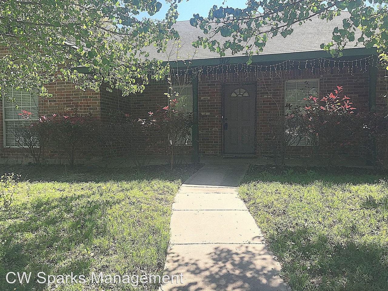912 E Standifer St - Photo 2 of 22
