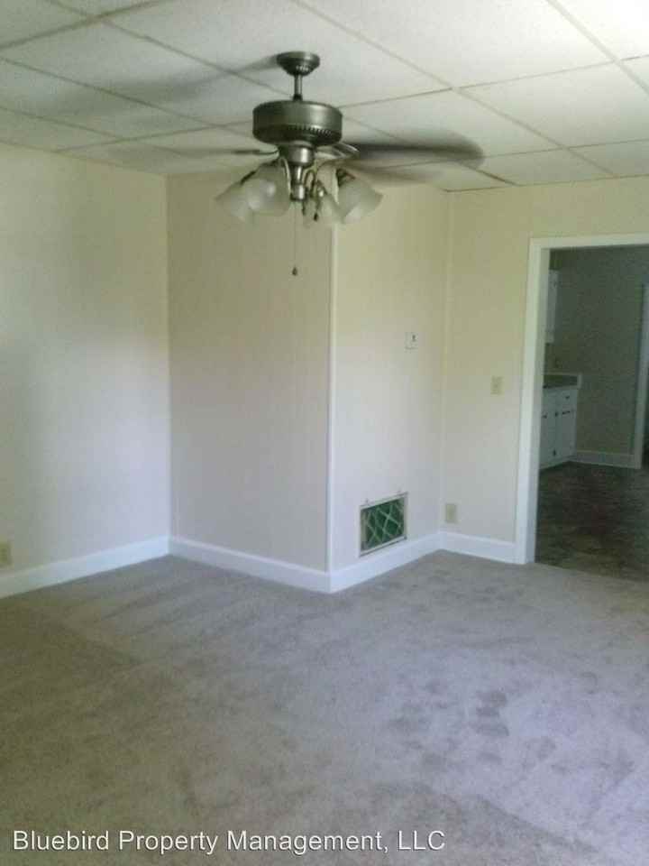 304 Delaware St - Photo 3 of 12