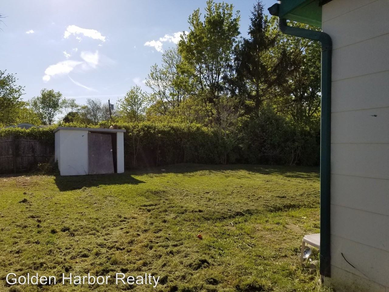 235 Falcon Dr - Photo 2 of 2