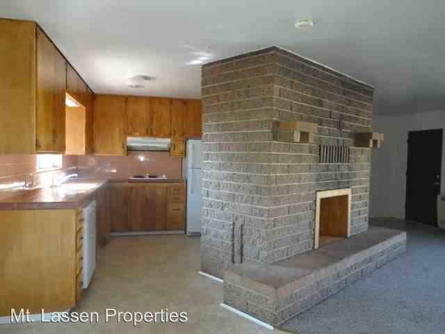 1200 3rd St - Photo 2 of 10