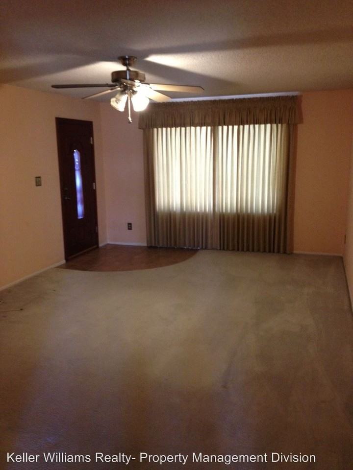 2140 E Cornell Dr - Photo 3 of 4