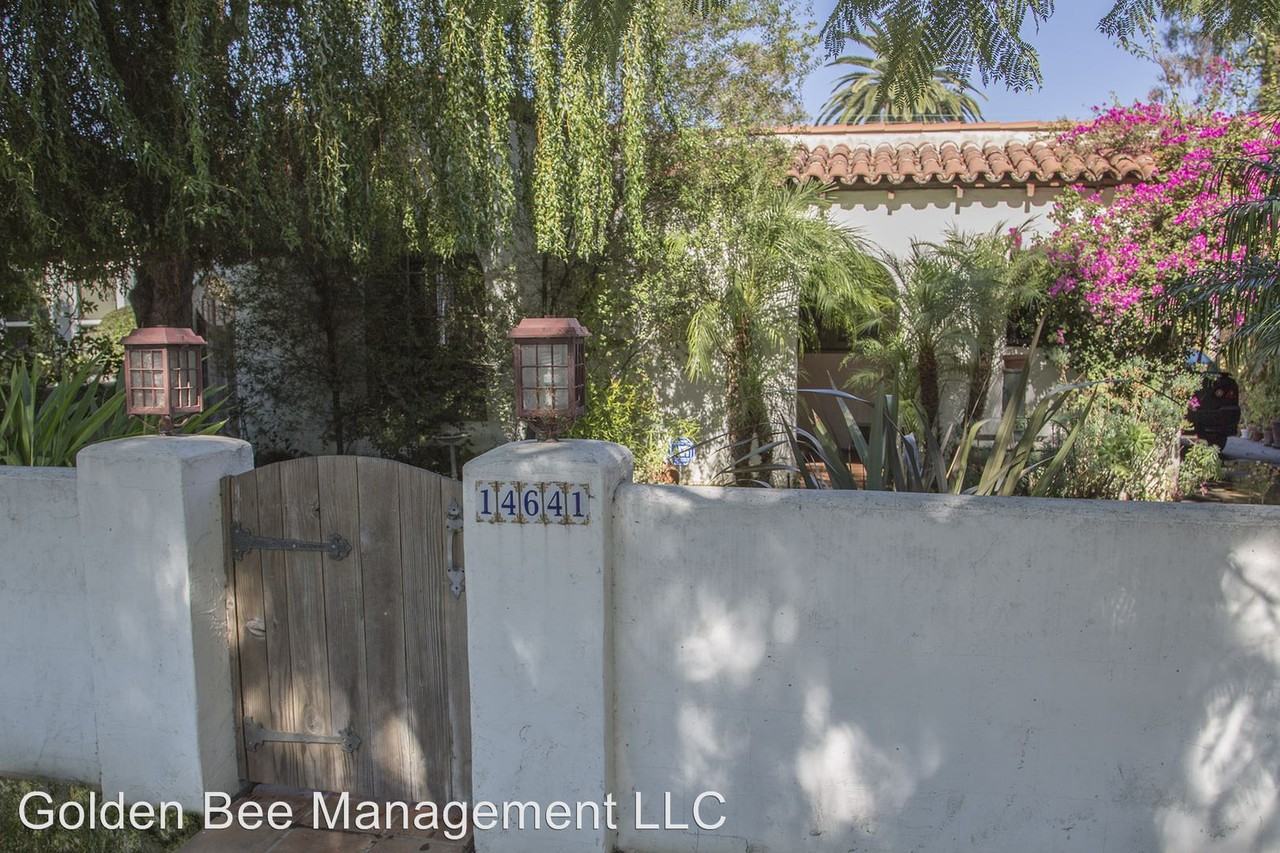 14641 Albers St - Photo 2 of 10