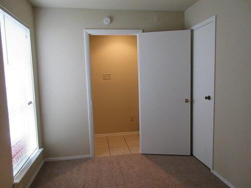 8746 Houston - Photo 2 of 4