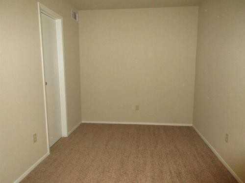 8746 Houston - Photo 3 of 4