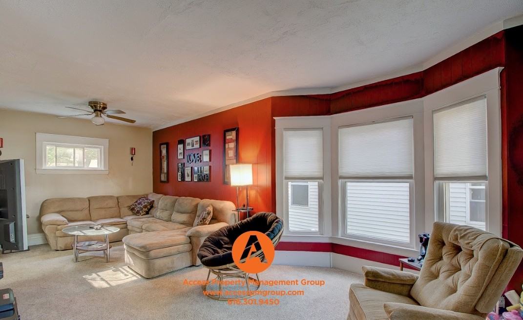 50 Lowell Ave NE - Photo 2 of 6