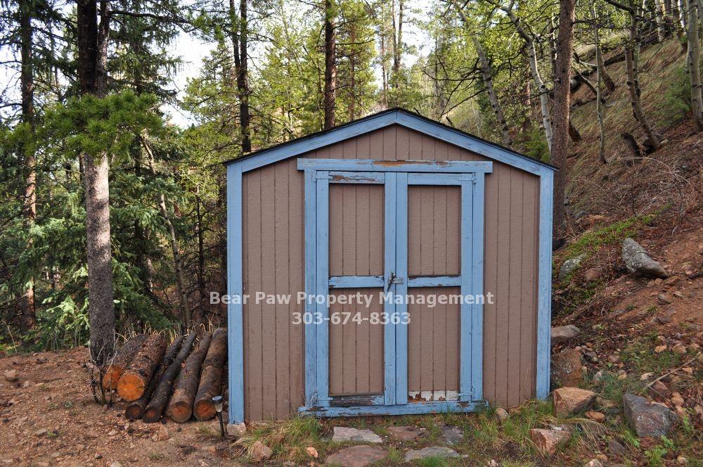 8641 London Ln - Photo 3 of 11