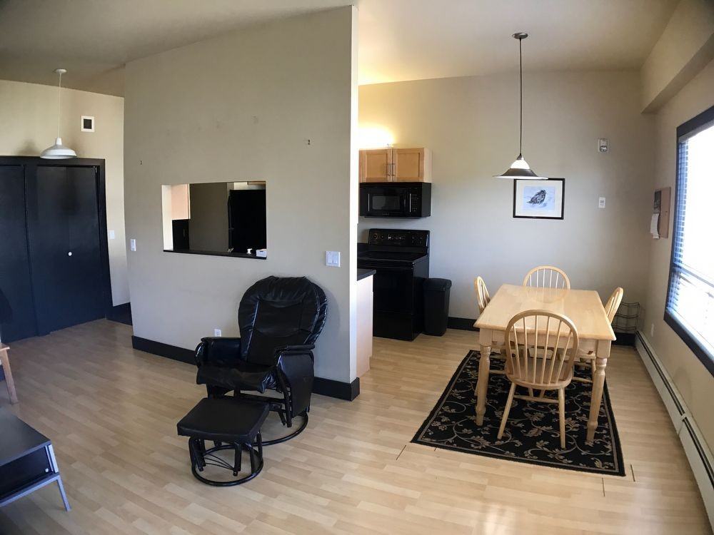 8026 212-8026 Franklin Ave - Photo 3 of 7