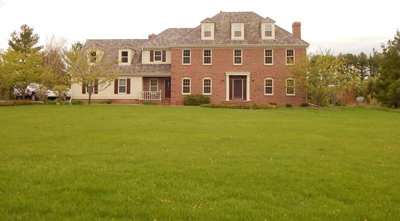 N71W29672 Tamron Ln - Photo 3 of 19