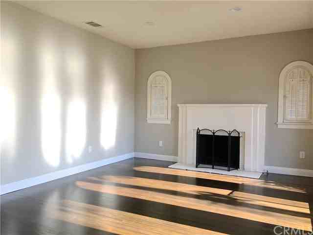 3357 Tyler Ave - Photo 3 of 23