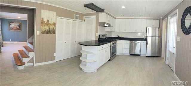 129 Harding Ct - Photo 2 of 17