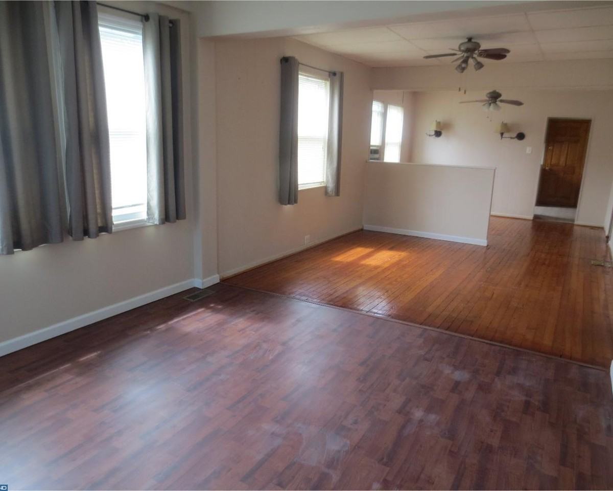 2215 Scovel Ave - Photo 3 of 11