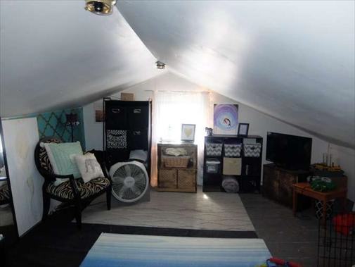 306 South River Street - Photo 3 of 6