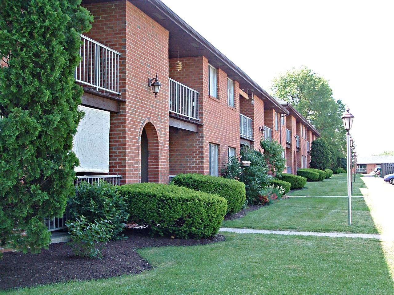 Twin Lakes Manor Apartments for Rent 4405 Union Deposit Rd