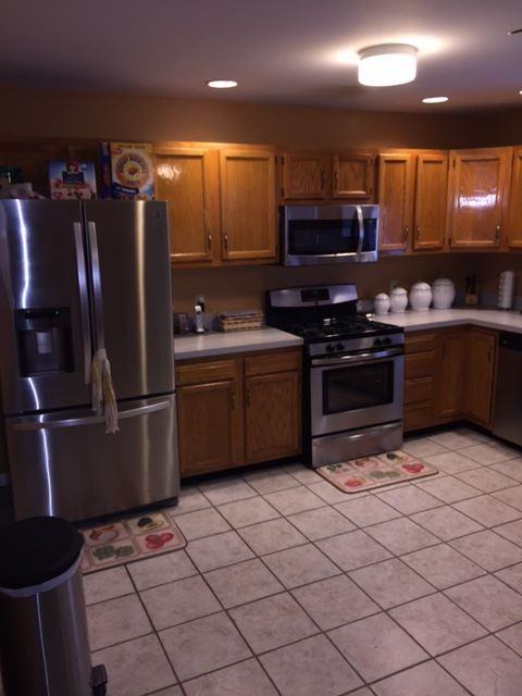 447 Redwood Ave - Photo 3 of 5