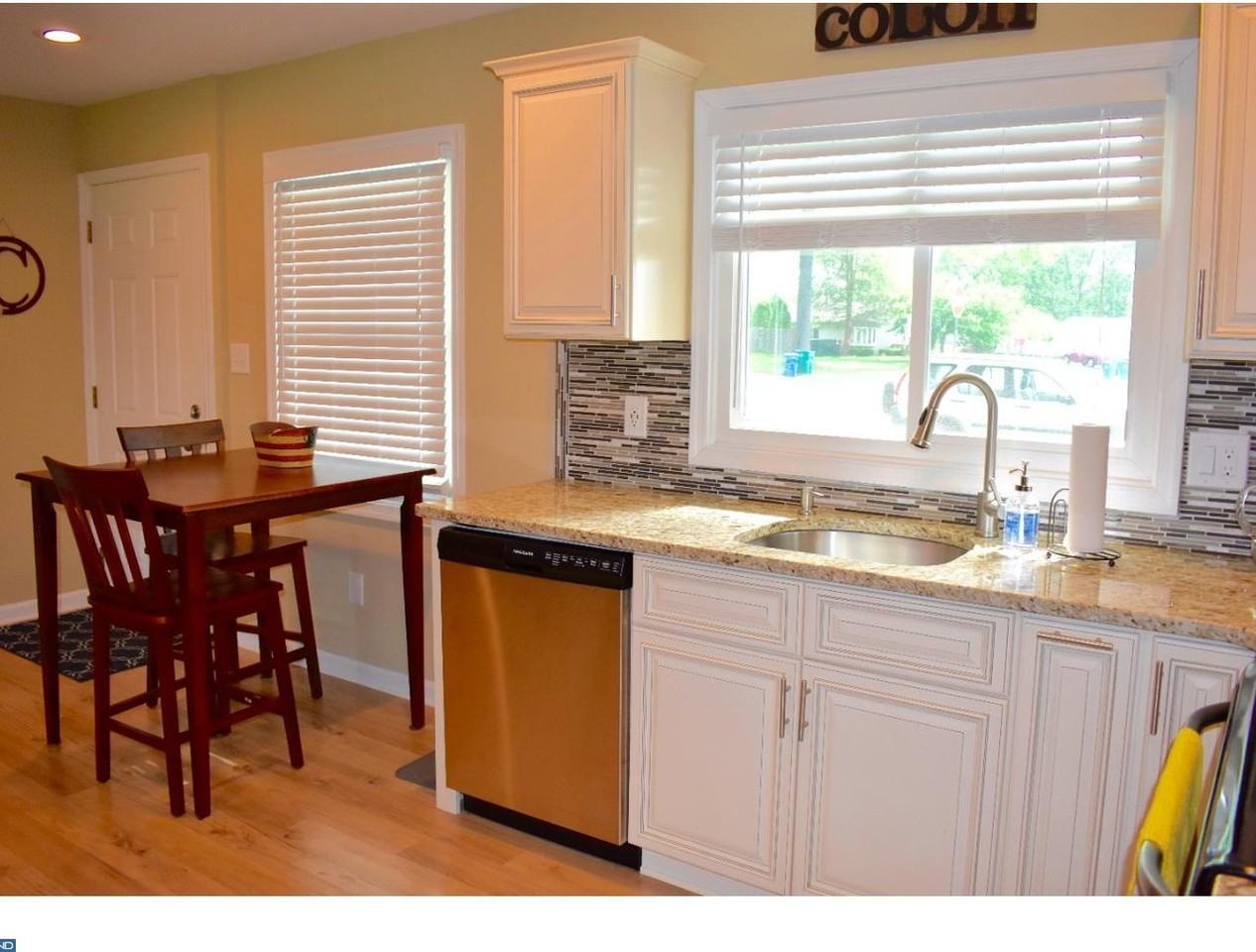 66 Blue Ridge Dr - Photo 3 of 17