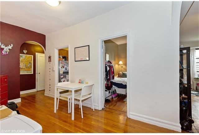 764 Brady Ave - Photo 3 of 14