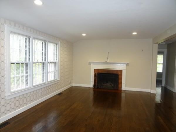 2 Strawberry Hill Rd #0 - Photo 3 of 18