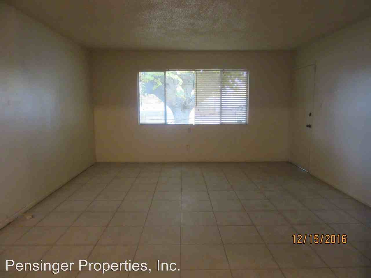 317 Oswell St - Photo 2 of 12