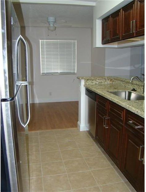 9888 Westview Dr - Photo 2 of 8