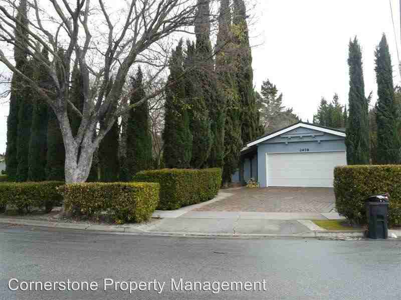 2478 Nightingale Dr - Photo 2 of 10