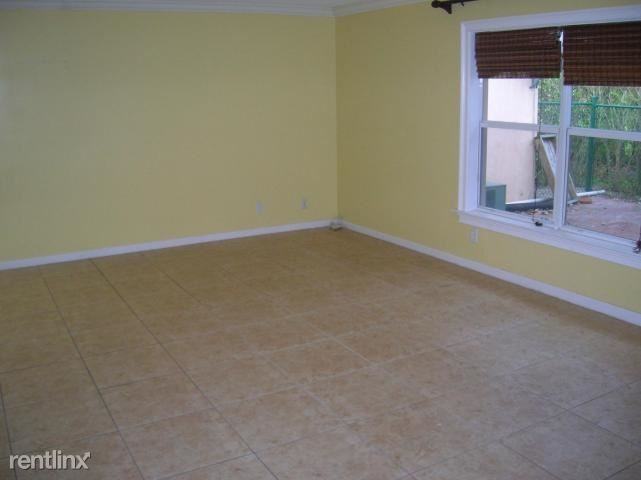 6264 Adriatic Way - Photo 2 of 25