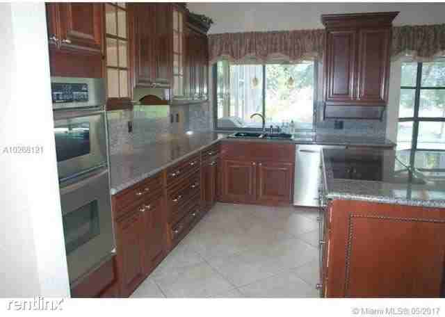 10059 Harbourtown Ct - Photo 2 of 26