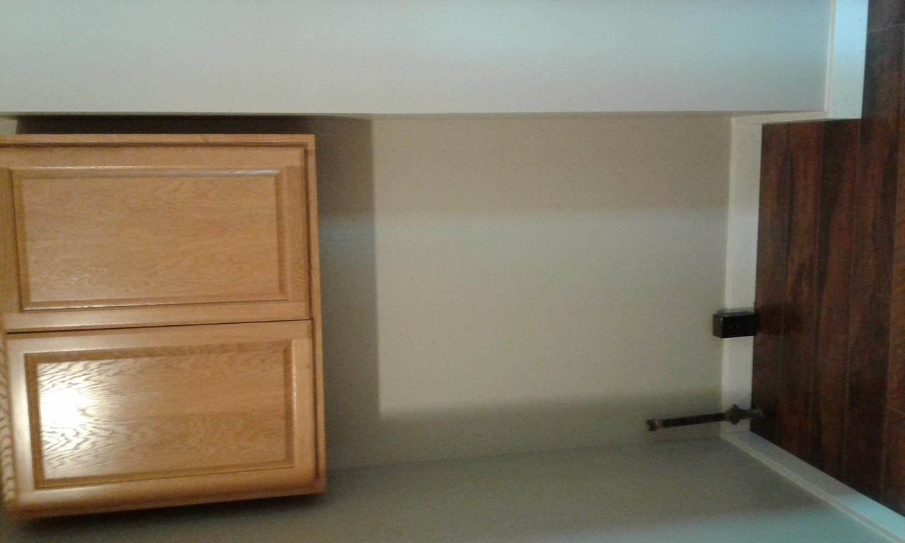 109 E 6th St - Photo 2 of 6