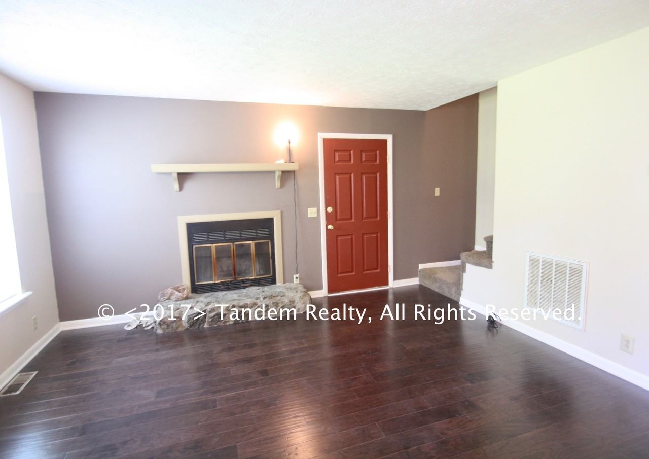 3245 Lakeford Dr - Photo 3 of 13