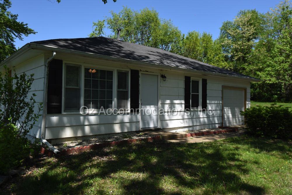 7200 E 92nd St - Photo 2 of 13