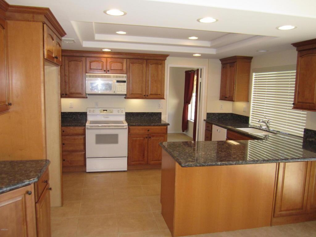 28930 Timberlane St - Photo 2 of 23
