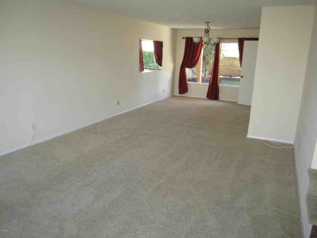 28930 Timberlane St - Photo 3 of 23