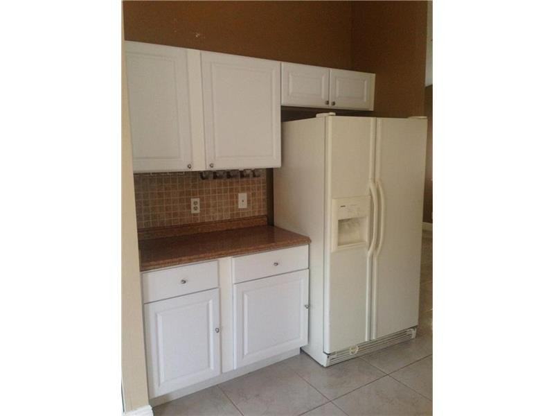 1233 Northwest 112th Way - Photo 2 of 10